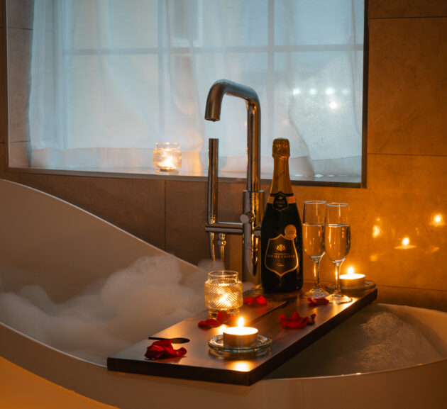 Bath 2 romantic upgrade 1 - Sligo Southern Hotel