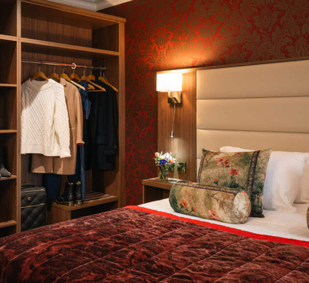 Classic Double Dexlue Wardrobe 1 - Sligo Southern Hotel