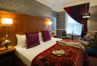 Classic room double coffee on bed 2 - Sligo Southern Hotel